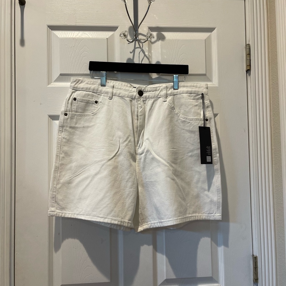 NWT LIRA White Denim Shorts